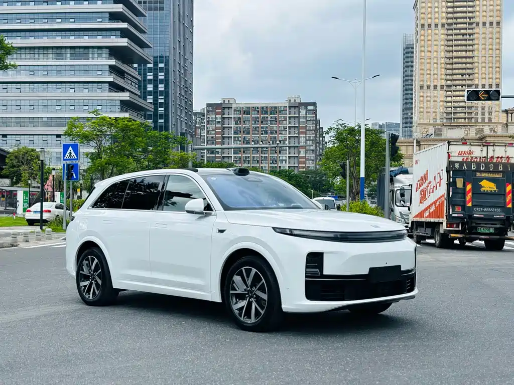 Li Auto Li L7 — миниатюра 2