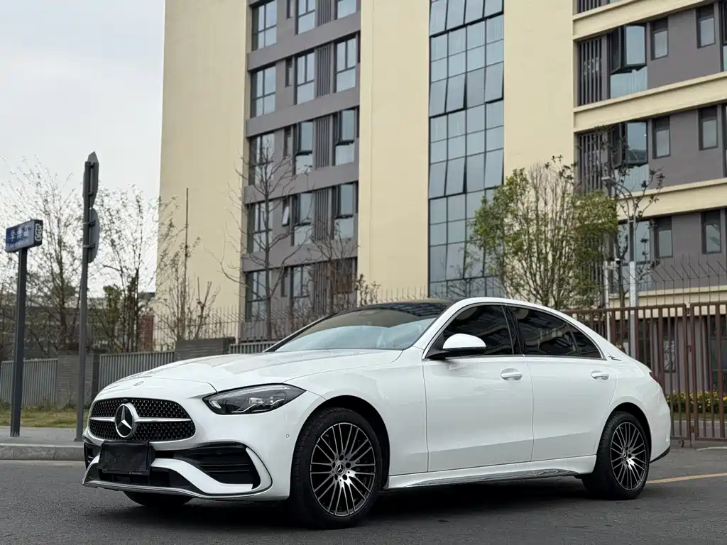 Mercedes-Benz C-Class 2022
