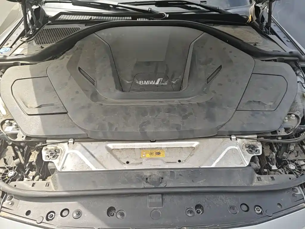 BMW i4 — миниатюра 25
