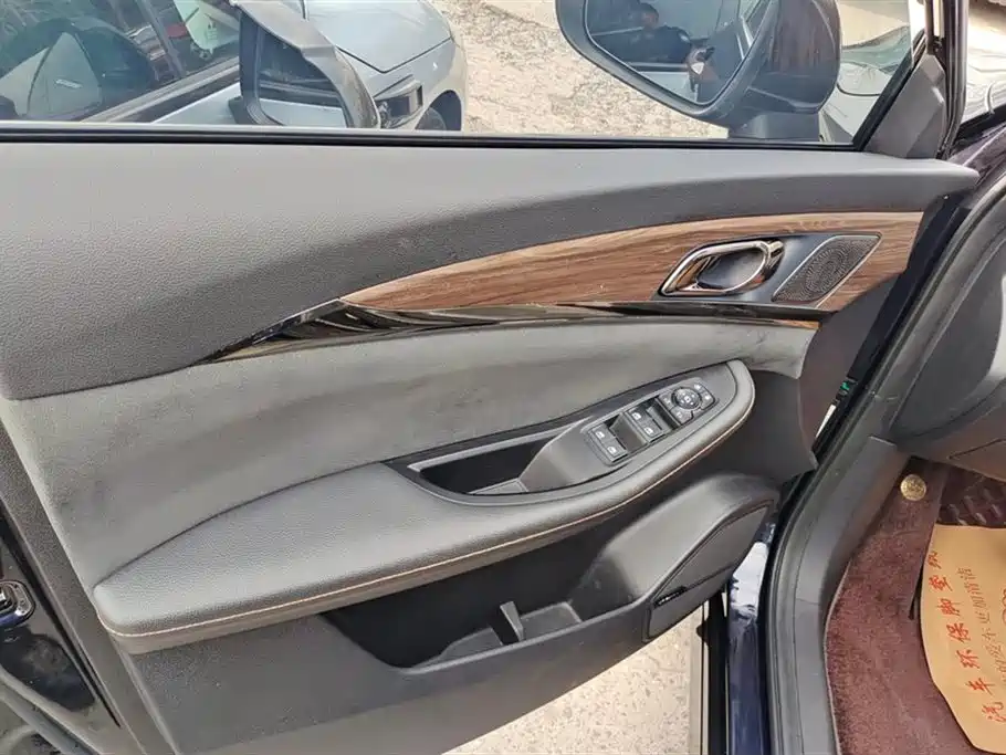 SKYWORTH AUTO SKYWORTH EV6