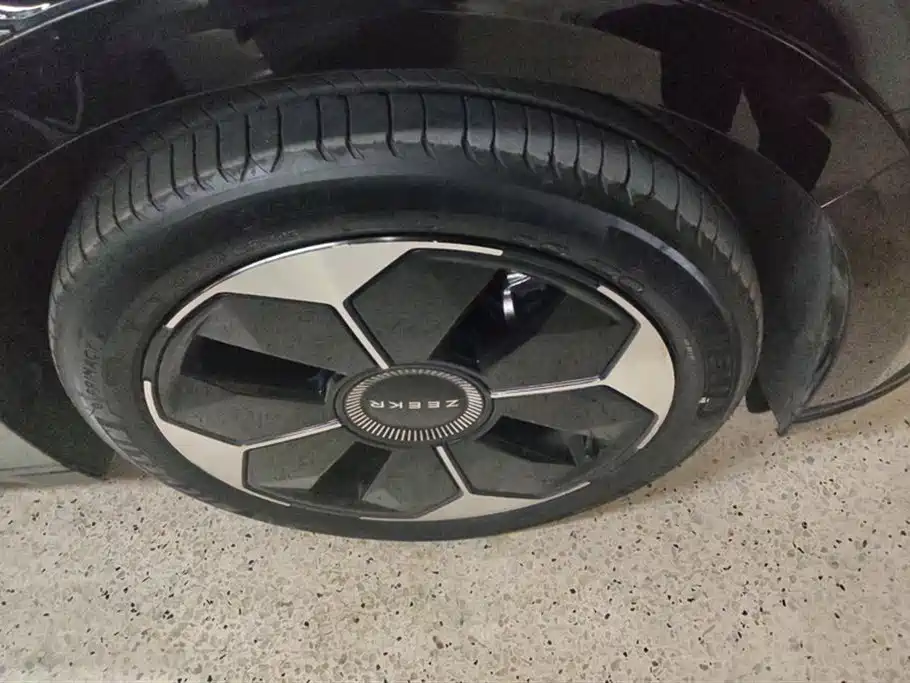 ZEEKR EXTREME KRYPTON 007