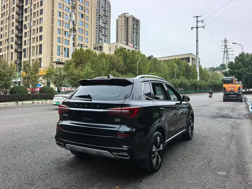 Roewe RX5 — миниатюра 9