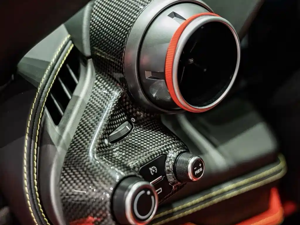 Ferrari F8 — миниатюра 5