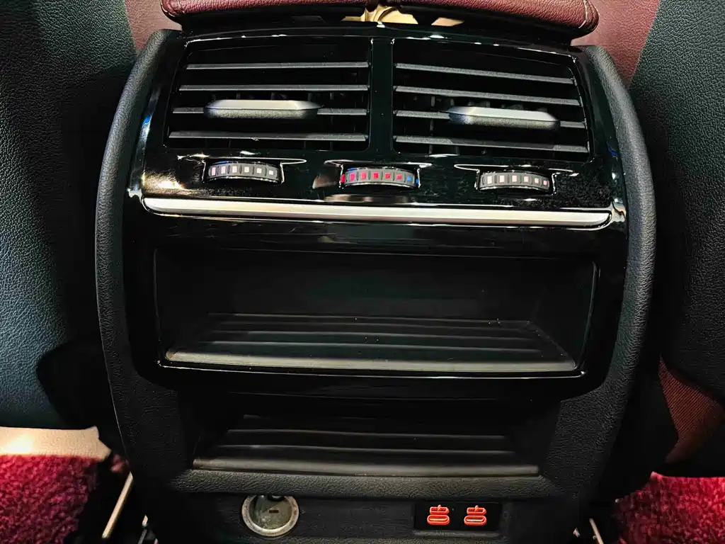 BMW 5 Series — миниатюра 27