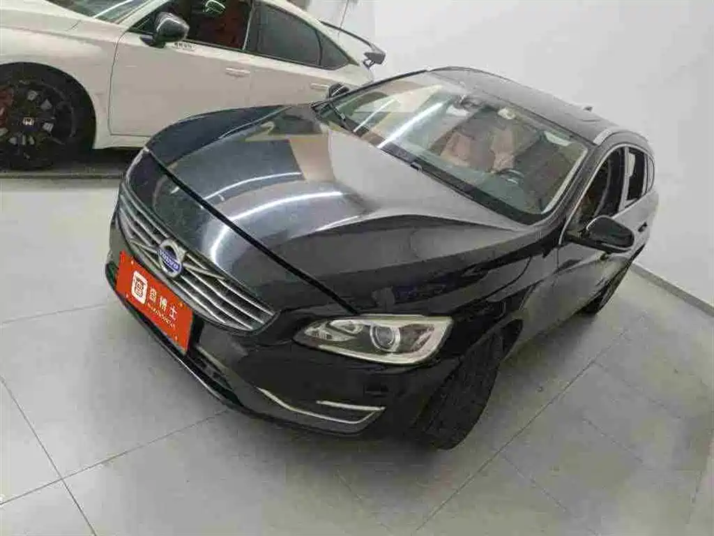 Купить Volvo V60