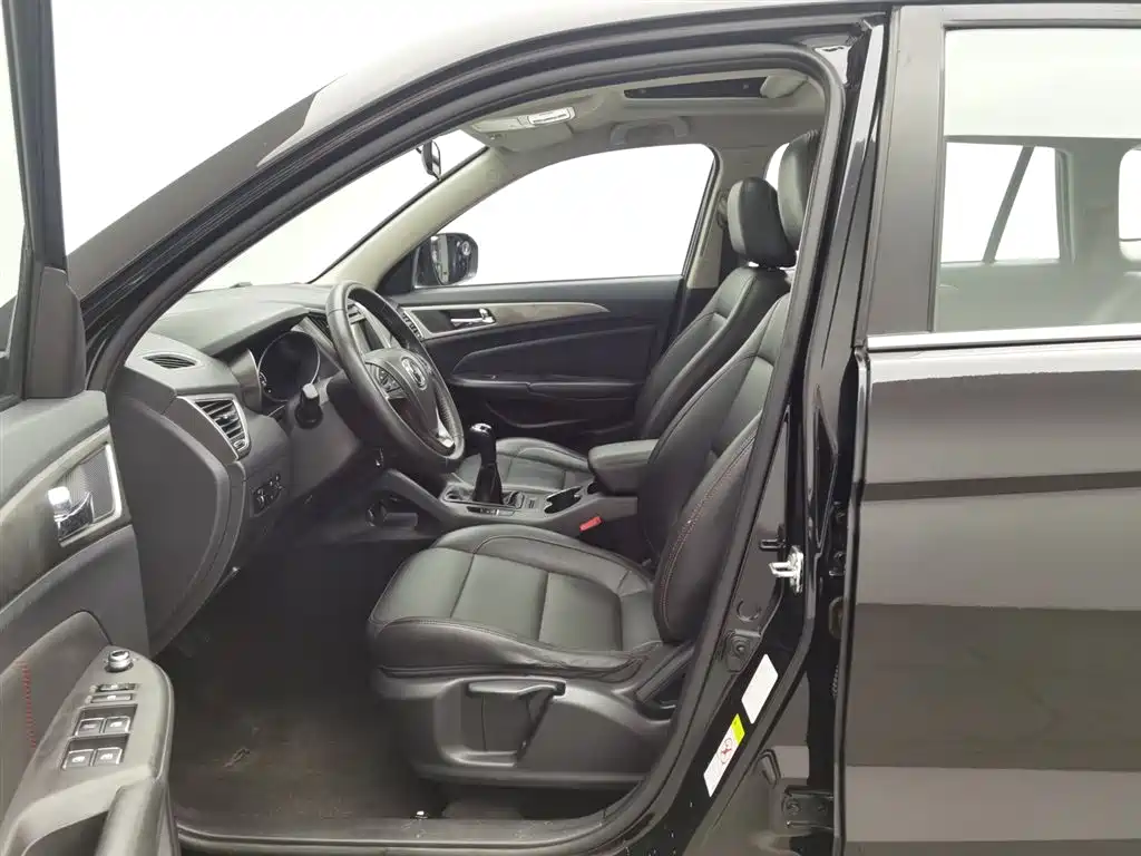 Changan CS75 2014 2.0L MT Luxury IV