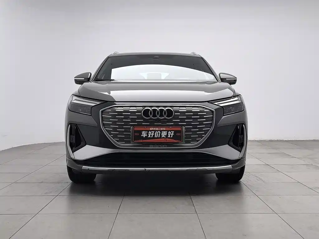 Audi Q4 e-tron — миниатюра 3