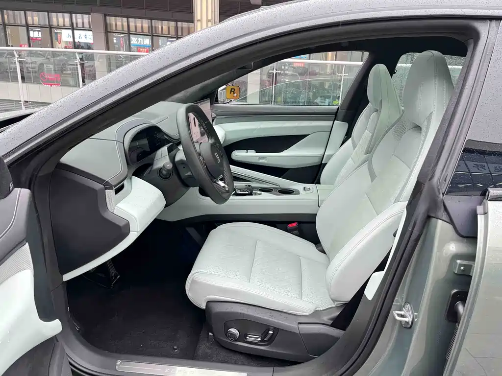 ZEEKR EXTREME KRYPTON 001