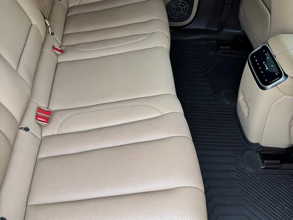 AITO ASK THE WORLD M7