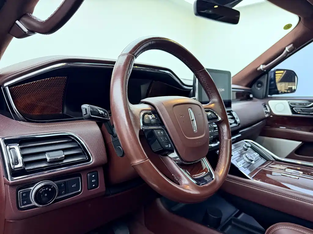 Lincoln Navigator 2018 3.5T V