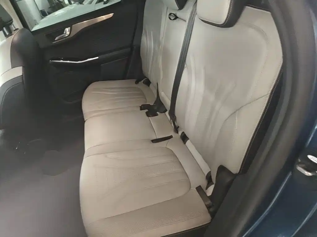 Ford Escape — миниатюра 17