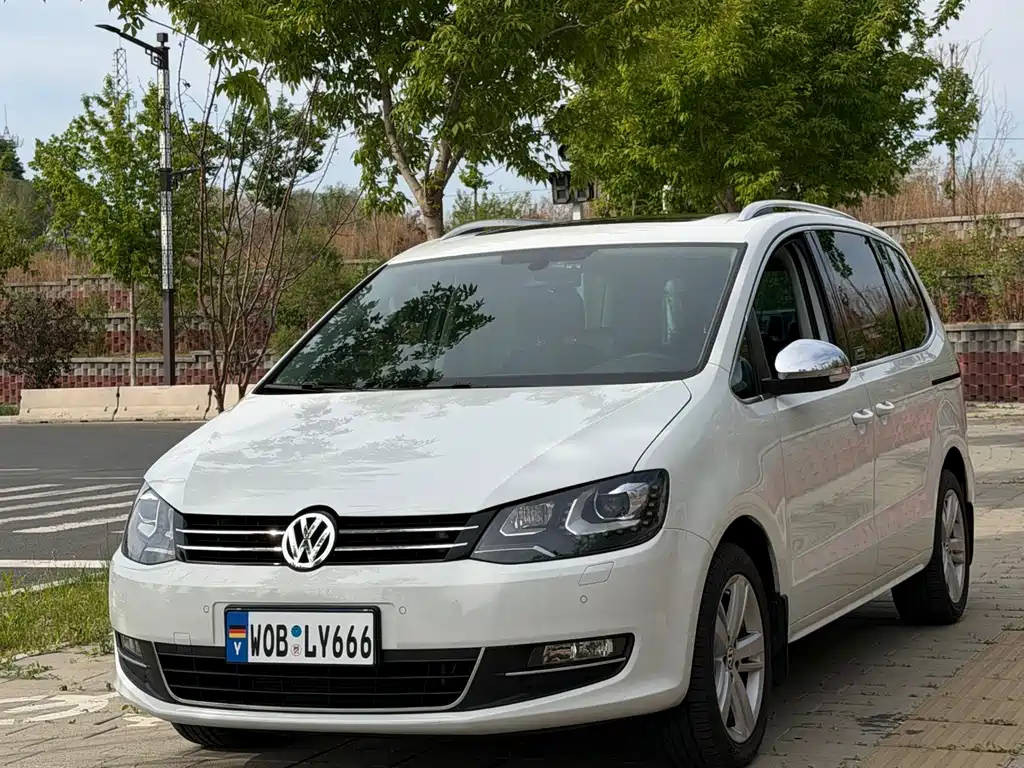 Купить Volkswagen Sharan