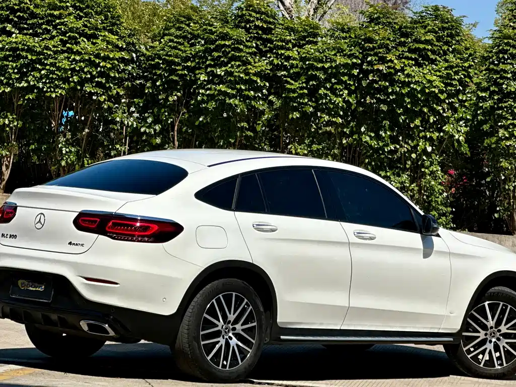 Mercedes-Benz GLC 2020 GLC 300 4MATIC SUV