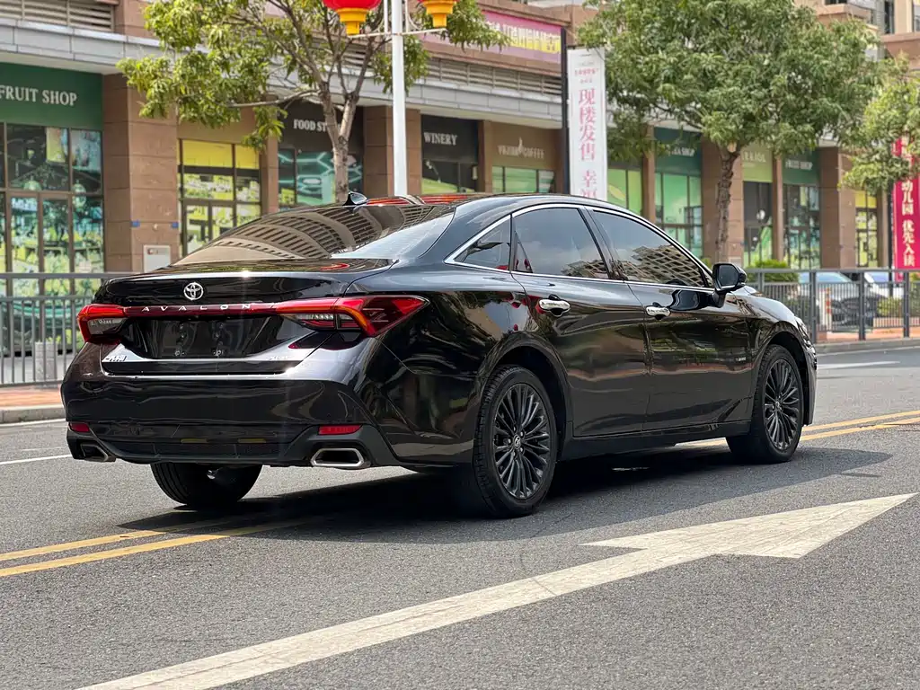 Toyota Avalon 2019 2.0L XLE Premium VI