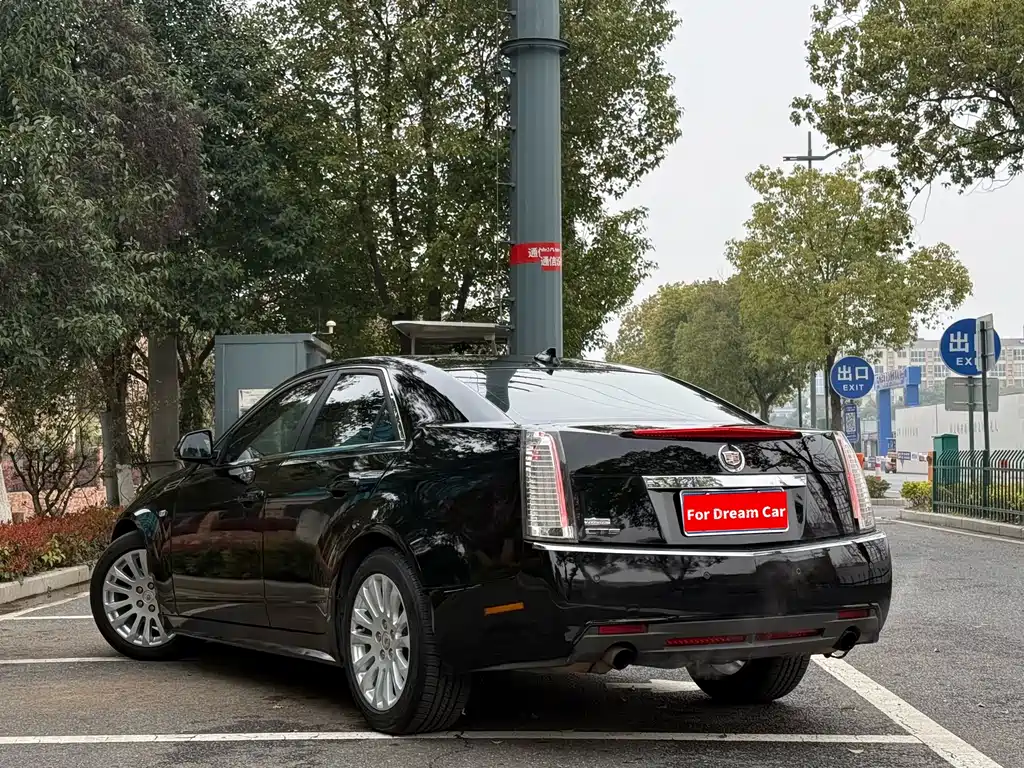 Cadillac CTS 2010 3.0 Luxury Sport