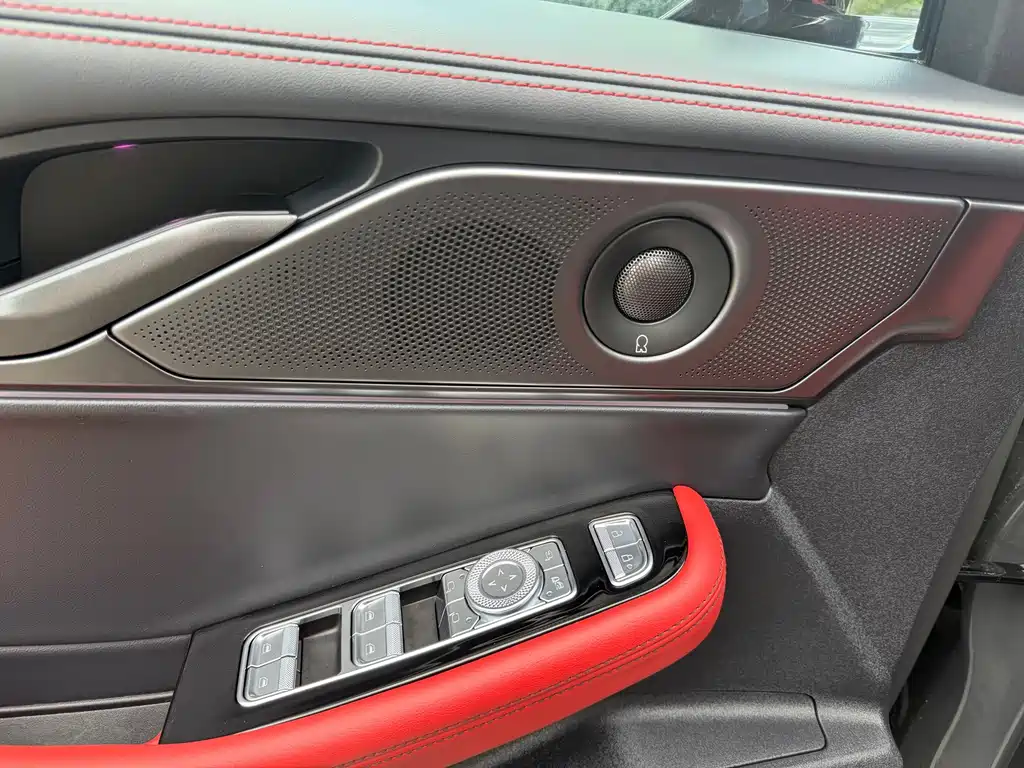 Lincoln Z — миниатюра 7