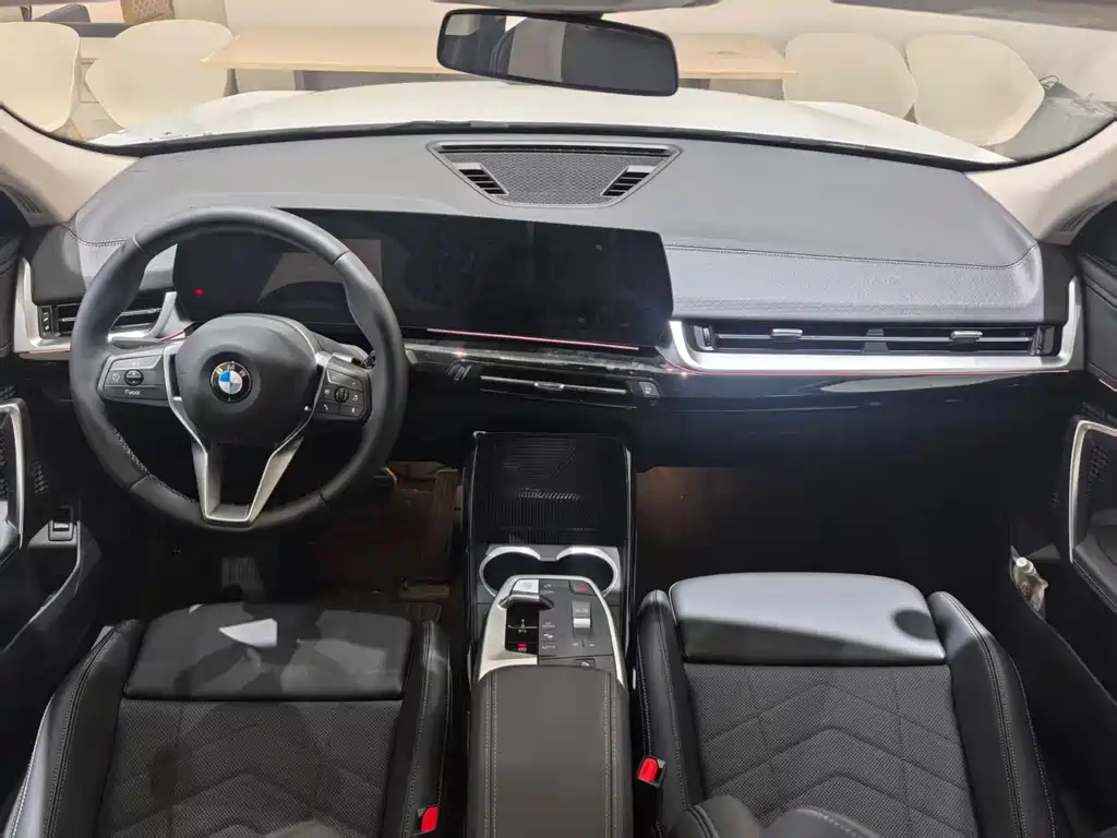 BMW X2 (Import) — миниатюра 11