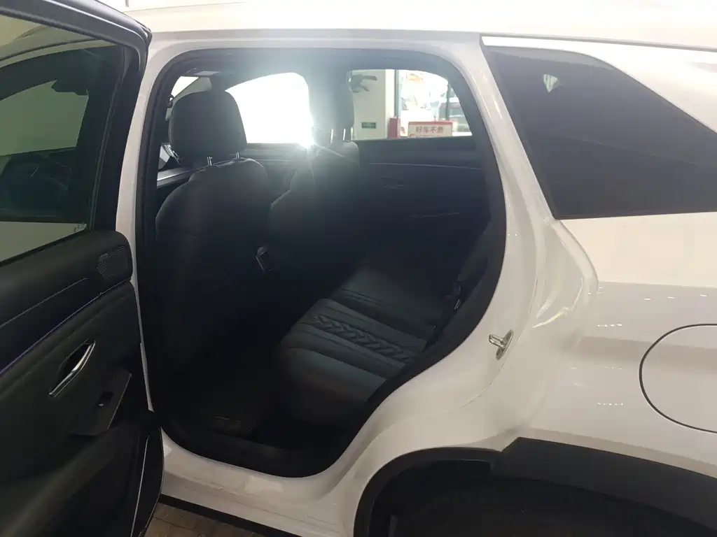 BYD L DM-i — миниатюра 6