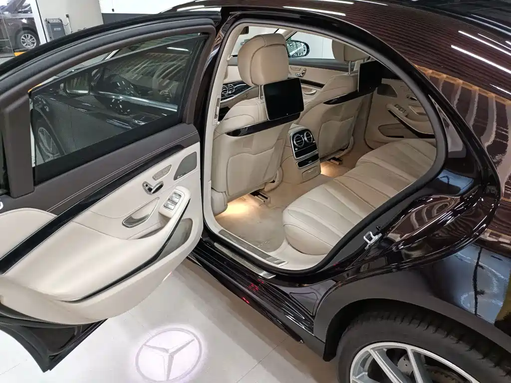 Mercedes-Benz S-Class — миниатюра 9