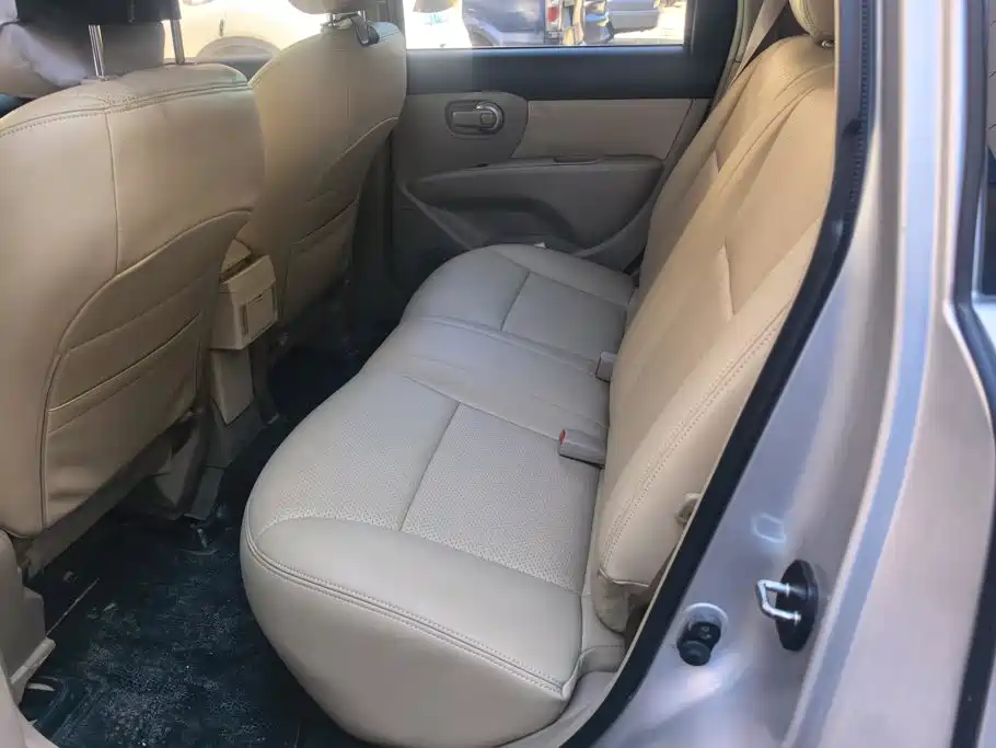 Nissan Livina — миниатюра 11