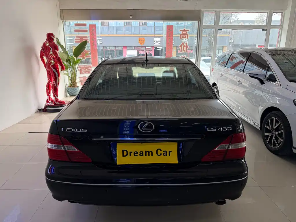 Lexus LS 2005 430
