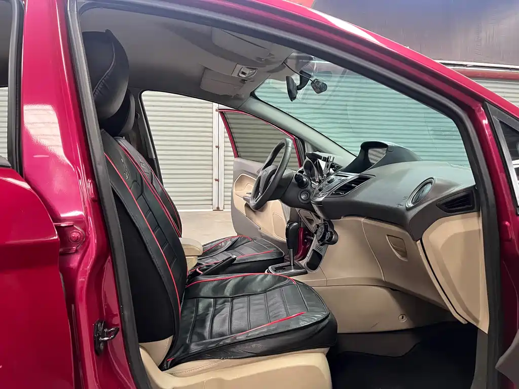 Ford Fiesta Sedan 1.5L Auto Fashion Type, фото 14