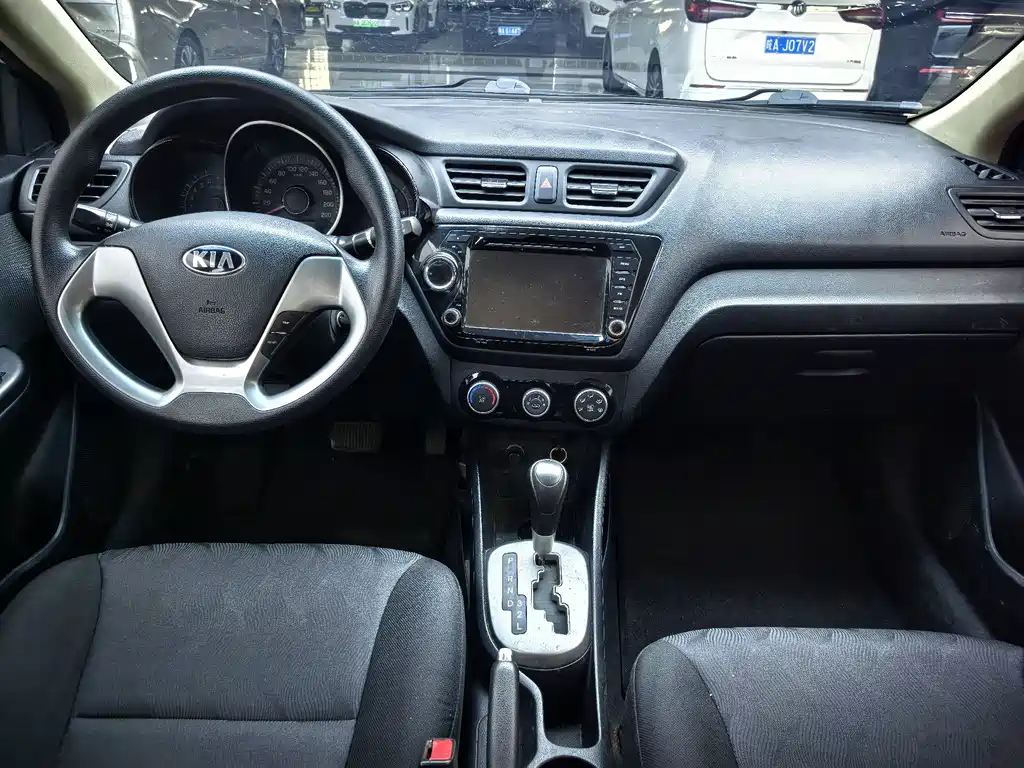 Kia K2 — миниатюра 6