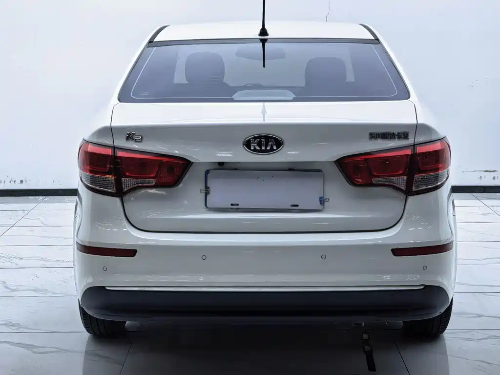 Kia K2 — миниатюра 8