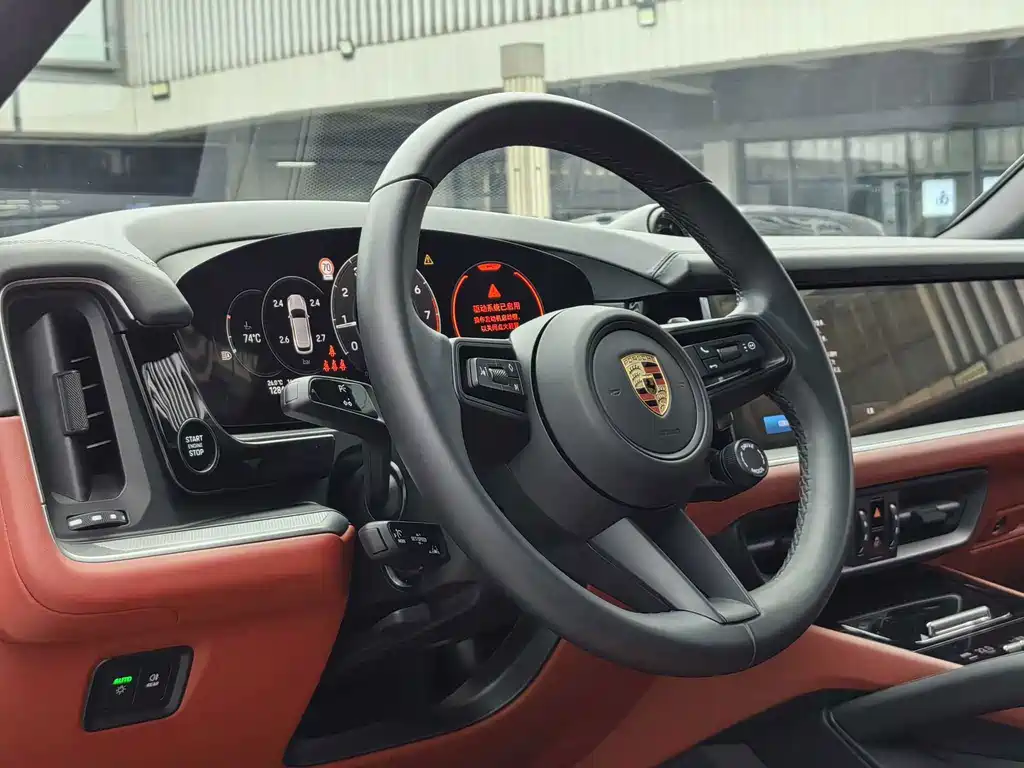 Porsche Cayenne — миниатюра 11