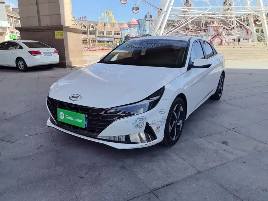伊兰特 2021款 1.5L CVT LUX尊贵版 2021