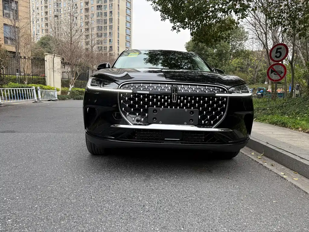 Lincoln Corsair 2025 2.0T Premium