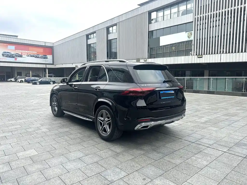 Mercedes-Benz GLE (Import) — миниатюра 9