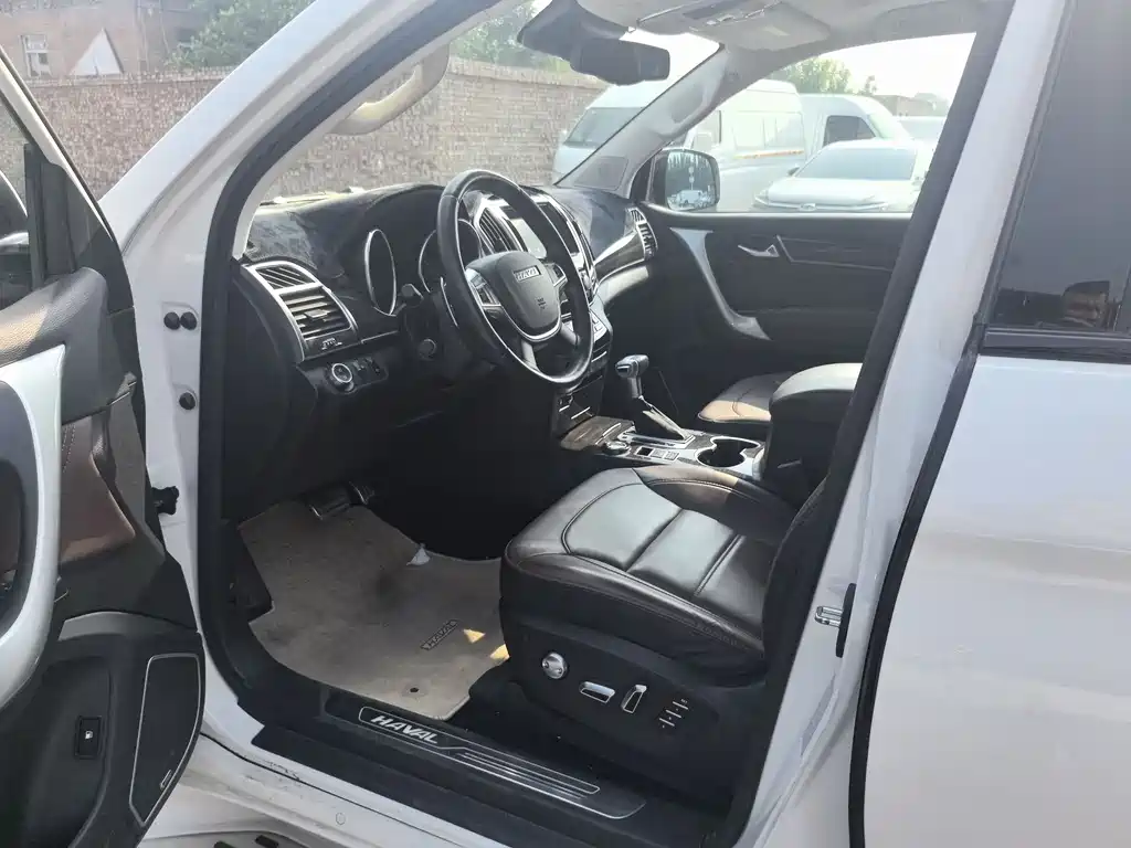 Haval H9 2016 2.0T Luxury 5 мест