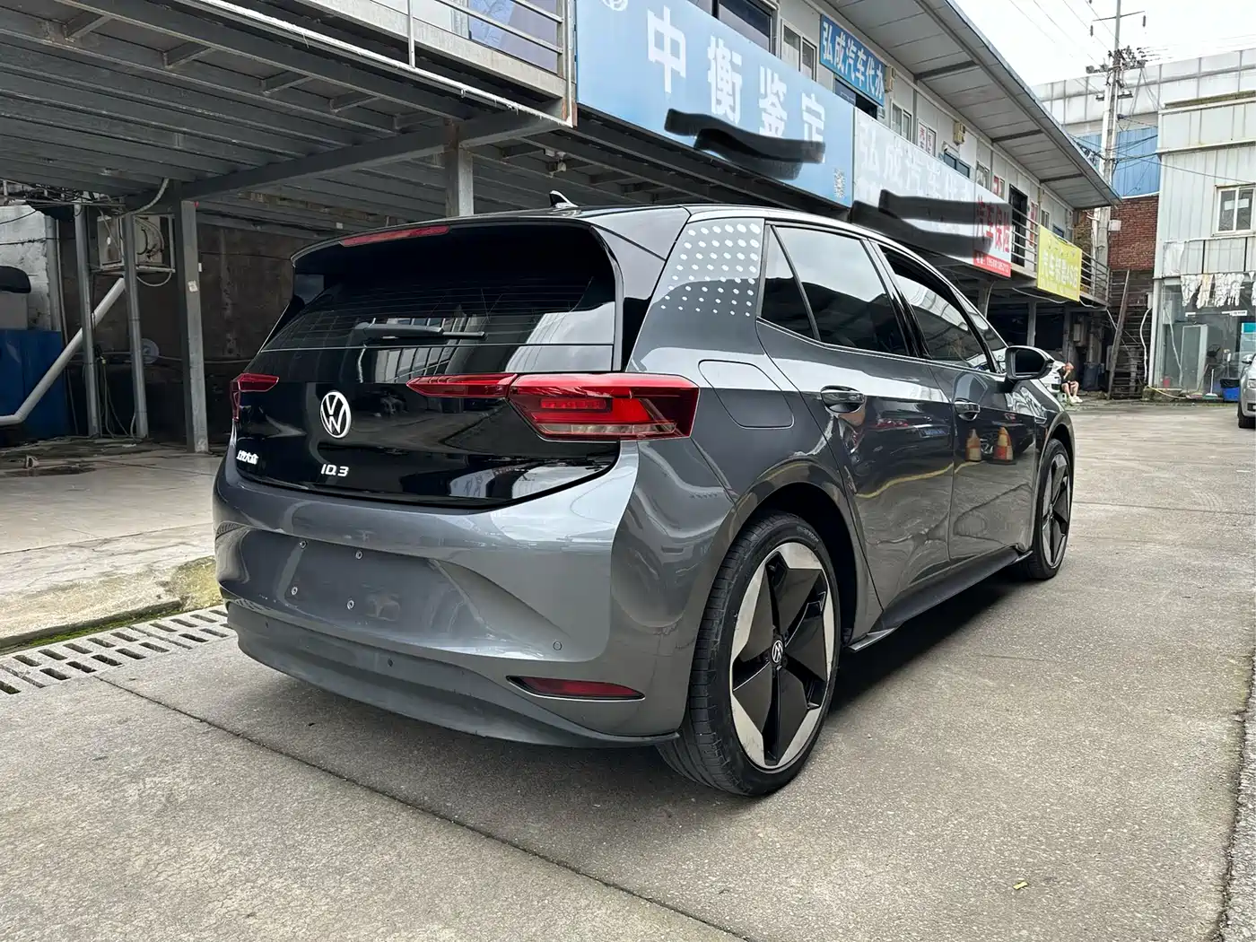 Volkswagen ID.3 2023 Silver/gray из Китая, фото 2