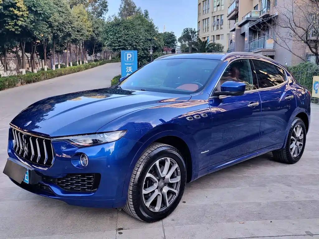 Купить Maserati Levante