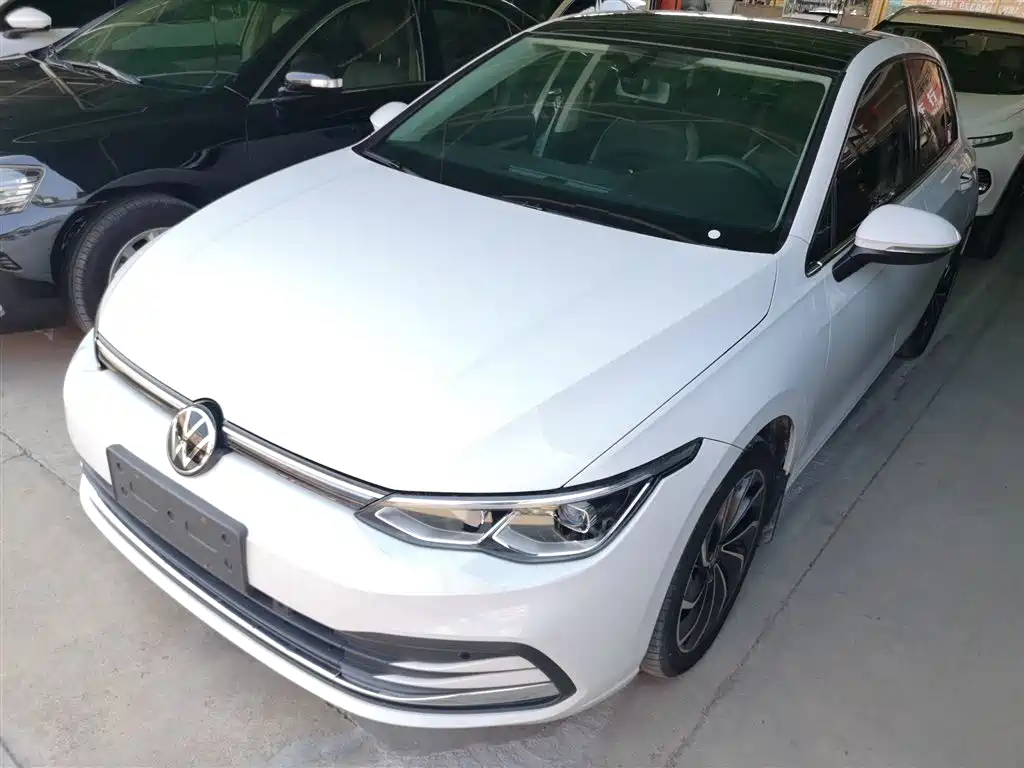 Volkswagen Golf 2023