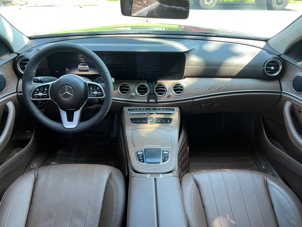 Mercedes-Benz E-Class E 2019 E 300 L Fashion