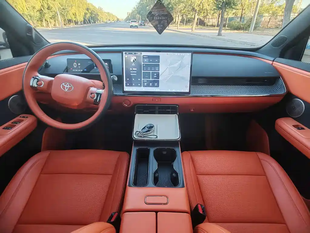 Toyota bZ3X — миниатюра 5