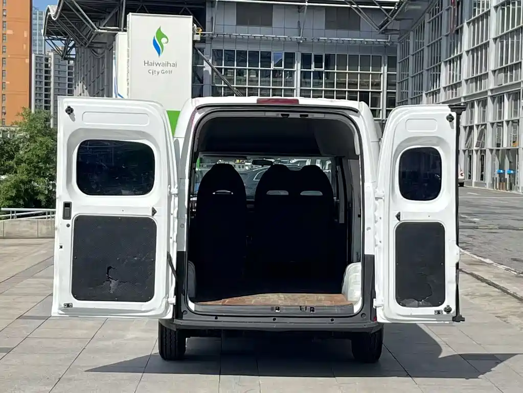 Maxus V1 2025 V1+ (62kWh)