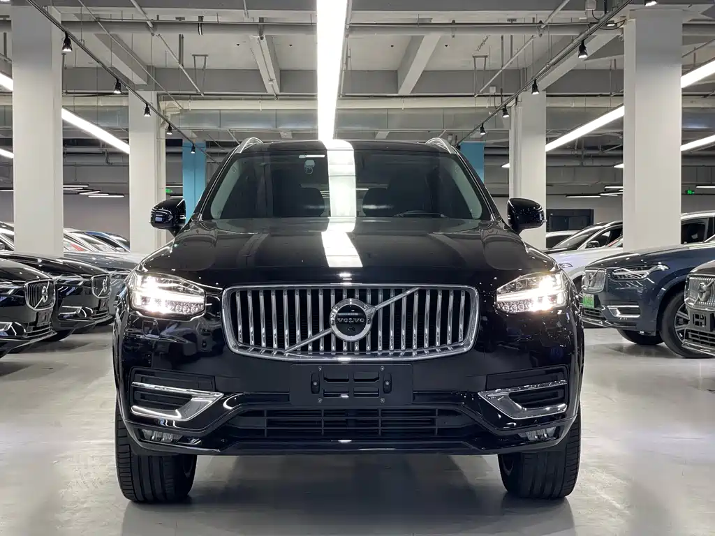 Volvo XC90 2020 T6 Luxury 7 мест