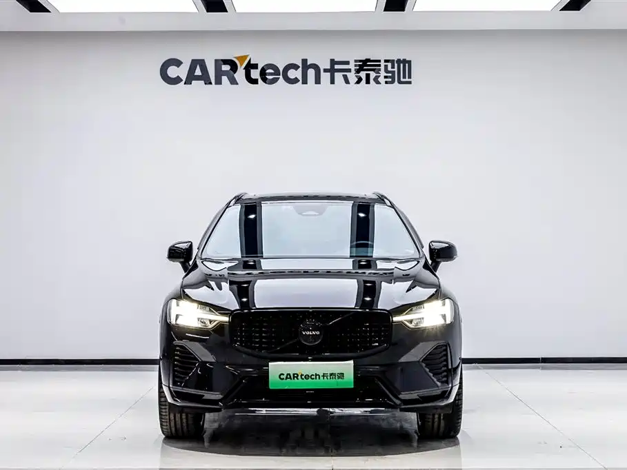Volvo XC60 2024 T8