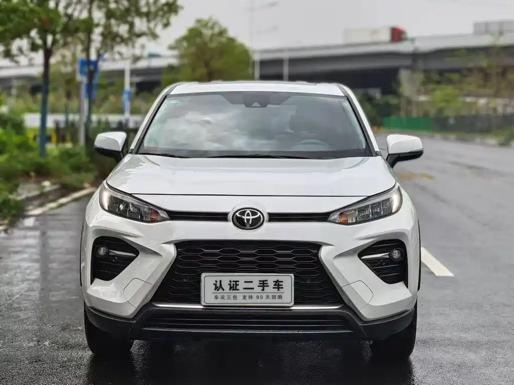 Toyota Wildlander 2022 2.0L CVT Luxury