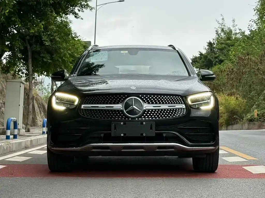 MERCEDES-BENZ GLC