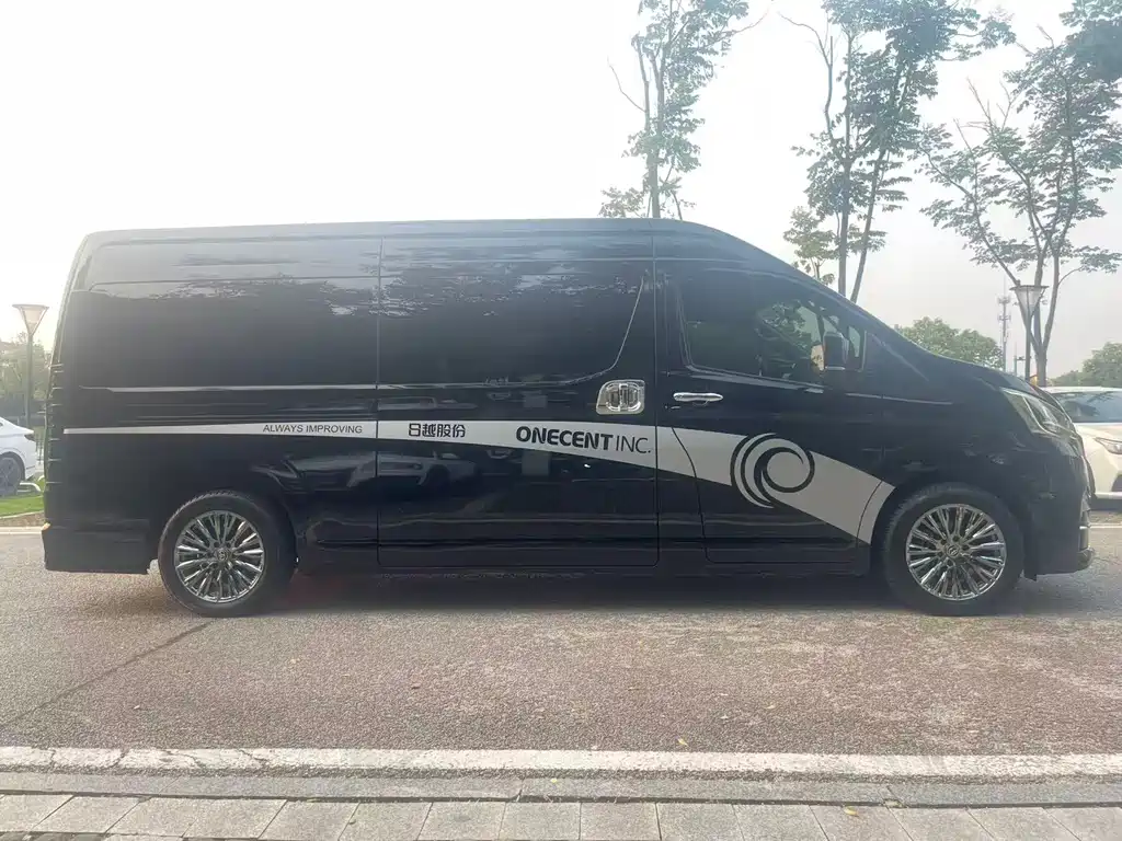 Toyota Hiace — миниатюра 7