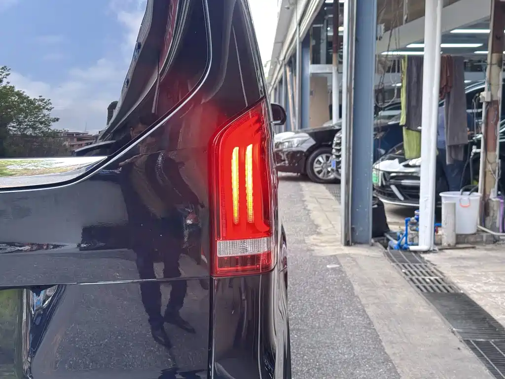 Mercedes-Benz V-Class V 2021 V 260 L Luxury