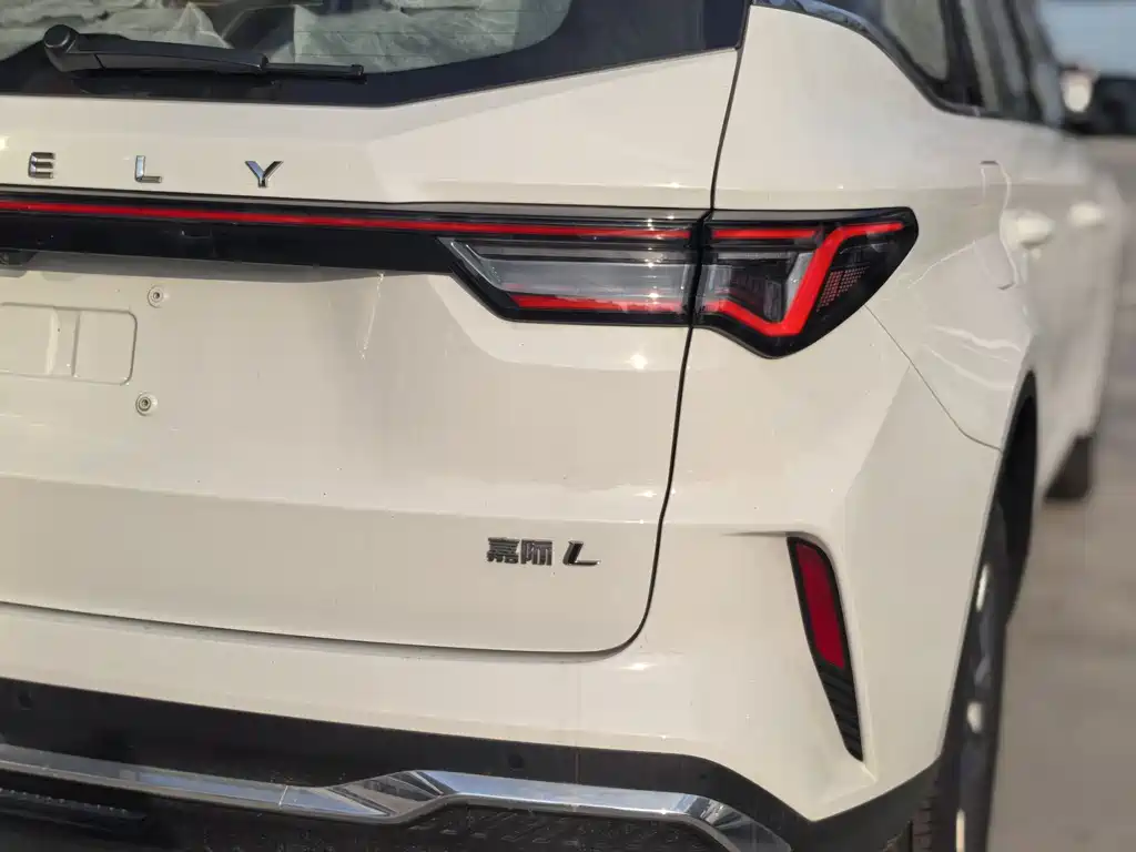 GEELY AUTOMOBILE JIAJIE