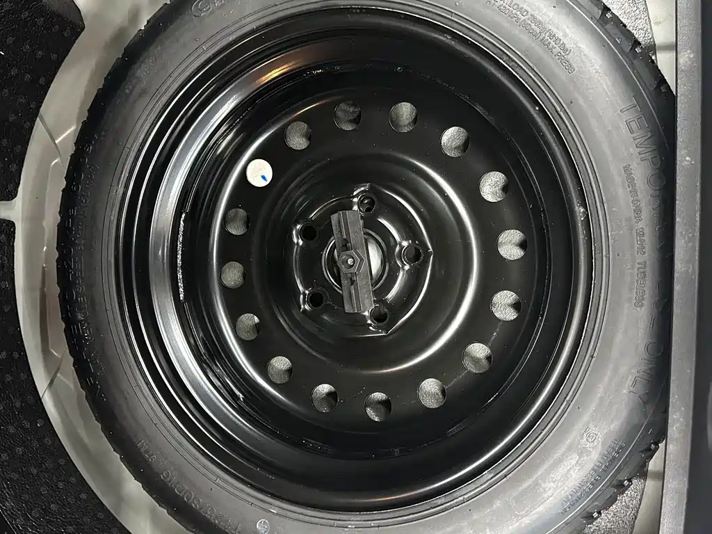 Geely Emgrand S - фото 18