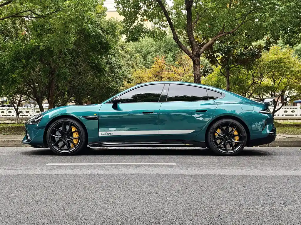 XIAOMI CAR XIAOMI SU7 ULTRA