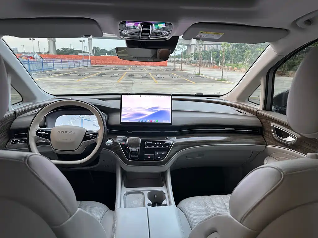 Roewe iMAX8 New Energy — миниатюра 23