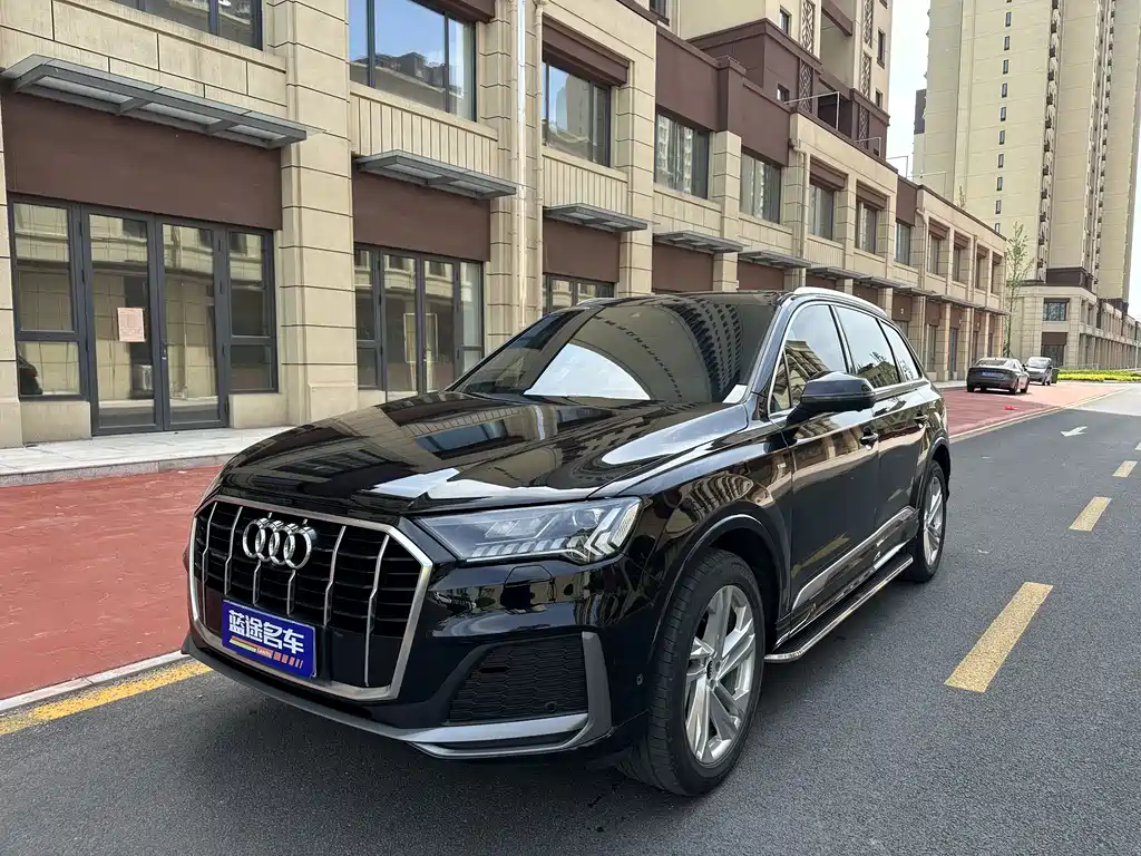 Audi Q7 2021